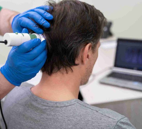 man-getting-hair-loss-treatment man-getting-hair-loss-treatment